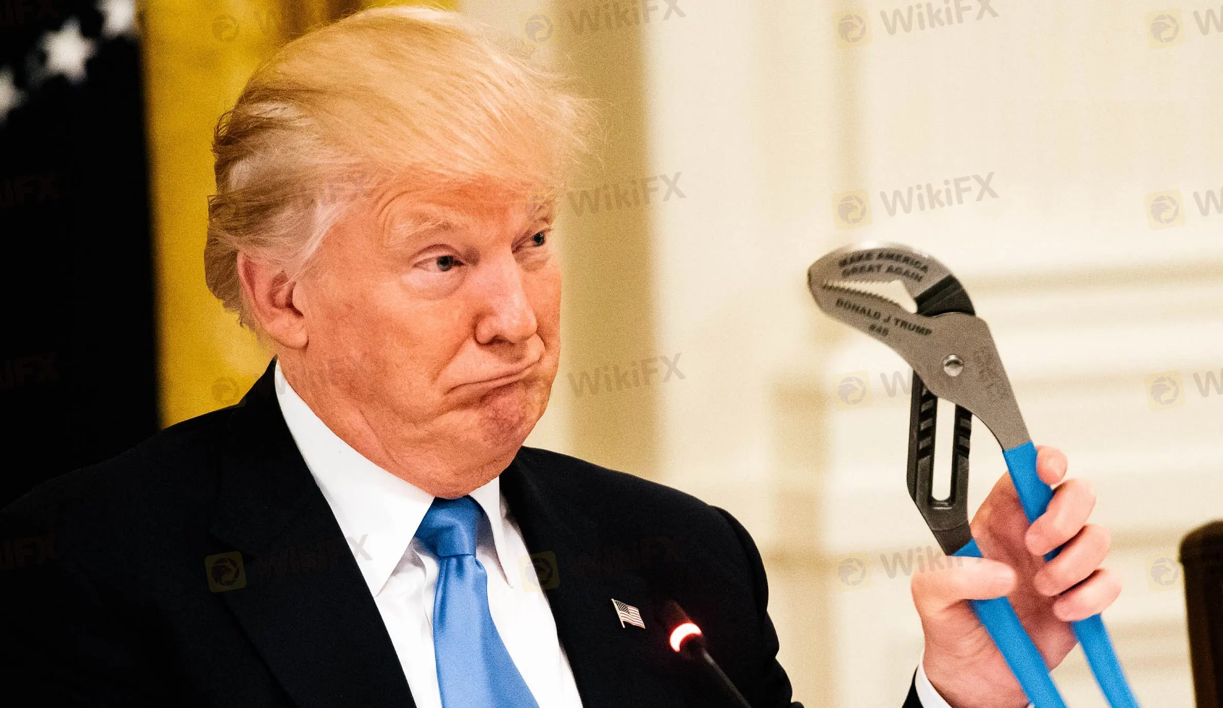 Trump_cover_.jpg Trump_cover_.jpg