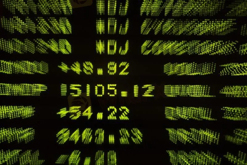 LYNXMPEA6S0EV_L.jpeg LYNXMPEA6S0EV_L.jpeg